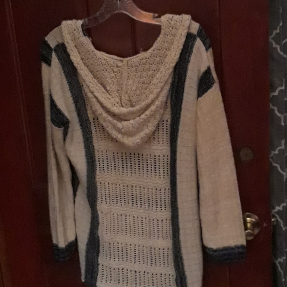 Sweater - Picture 2 of 2